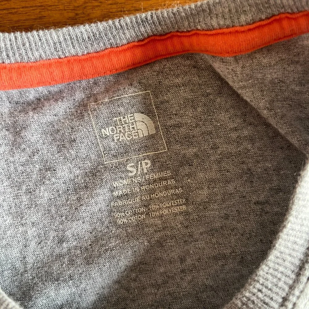 The North Face gray and orange logo tee S - Picture 4 of 7